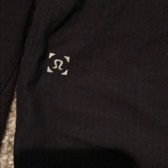 Lululemon Men’s 1/2 Zip Performance Hoodie - Picture 5 of 7